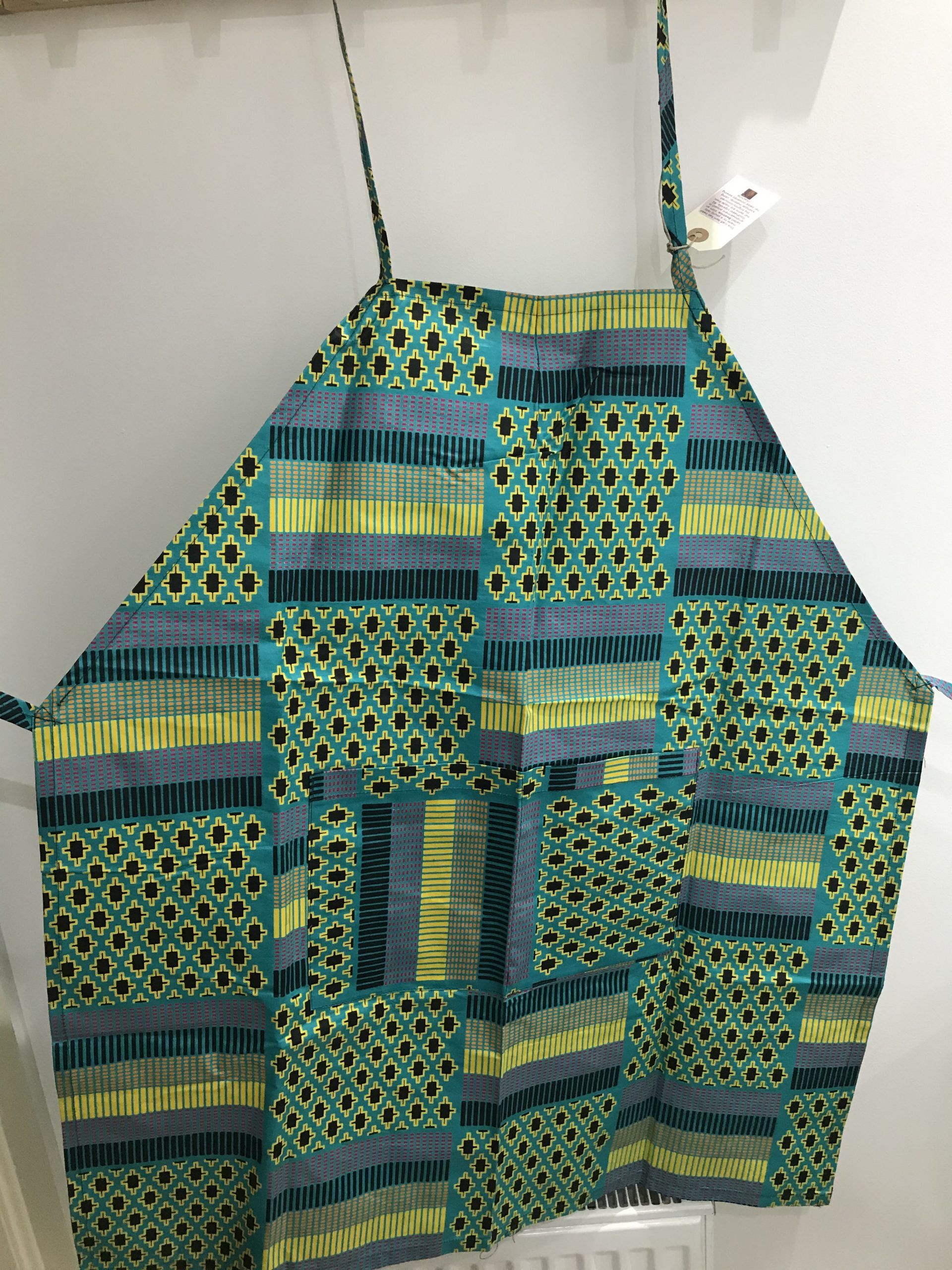 African ‘Kitengye’ fabric apron for adults 1