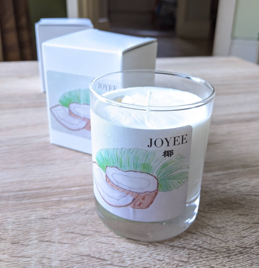 Coconut-scented-soy-candle-img